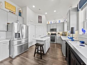 1738 Rowdy LOOP 14, Leander TX 78641