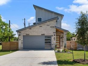 501 E Burton ST, Manor TX 78653