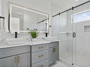 501 E Burton ST, Manor TX 78653