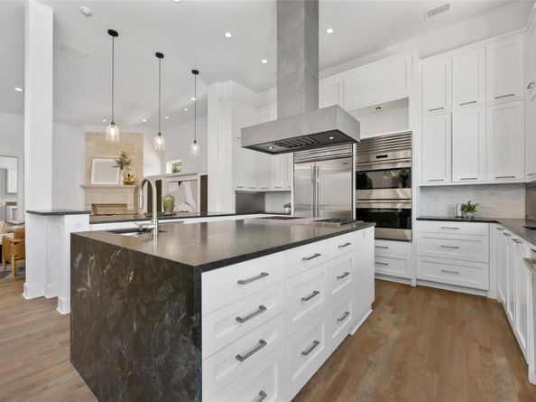 2547 Waymaker WAY, Austin TX 78746