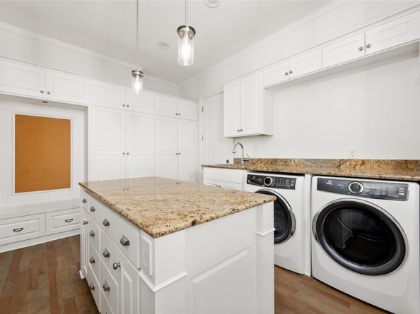 2547 Waymaker WAY, Austin TX 78746