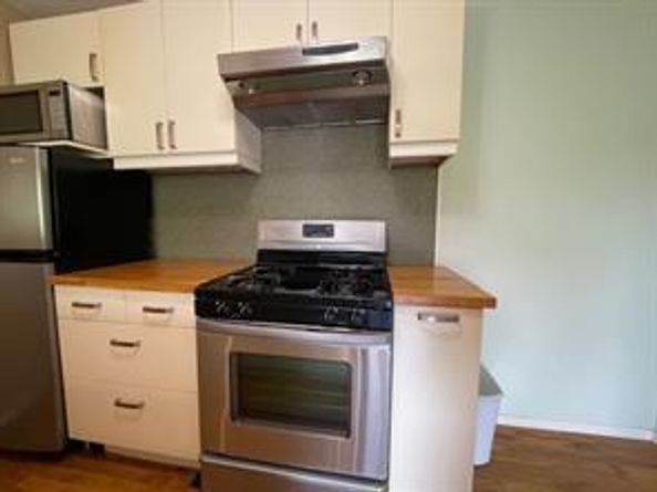 304 E 33rd ST 24, Austin TX 78705