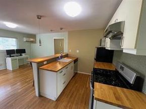 304 E 33rd ST 24, Austin TX 78705