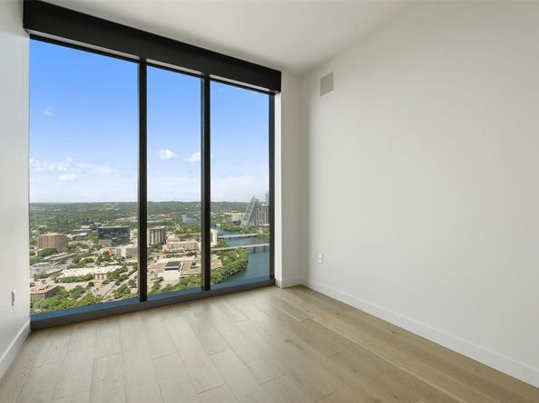 44 East Ave 4302, Austin TX 78701