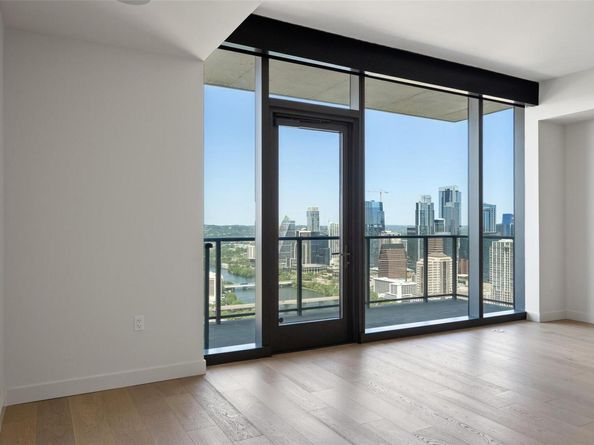 44 East Ave 4302, Austin TX 78701