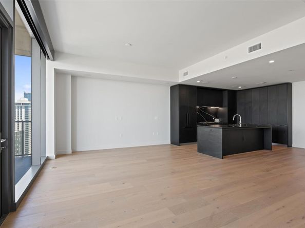 44 East Ave 4302, Austin TX 78701