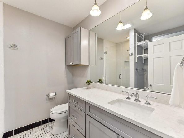 906 E 43rd ST, Austin TX 78751