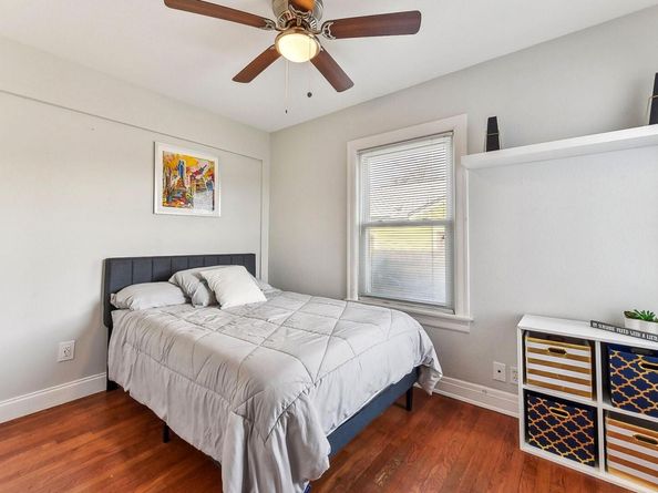 906 E 43rd ST, Austin TX 78751