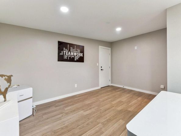 906 E 43rd ST, Austin TX 78751
