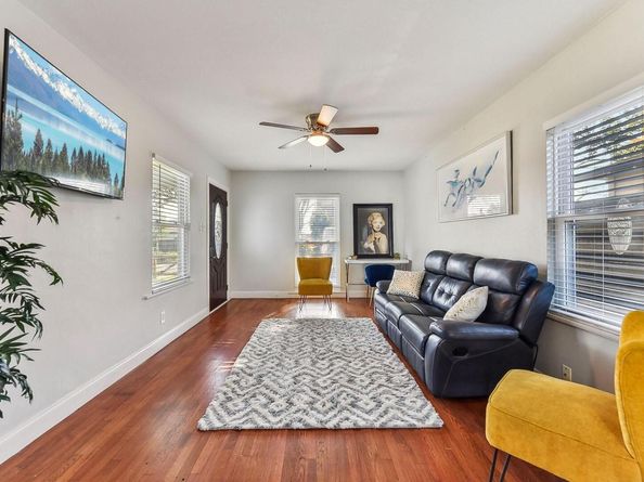 906 E 43rd ST, Austin TX 78751