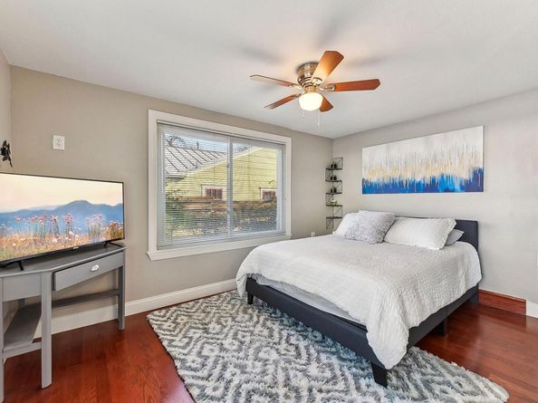 906 E 43rd ST, Austin TX 78751