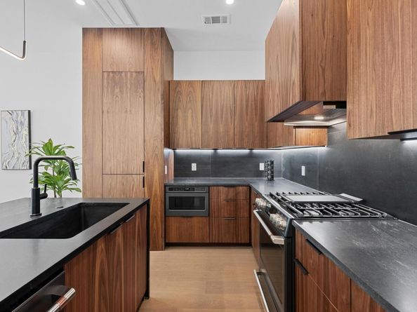 4405 Mount Vernon DR A, Austin TX 78745