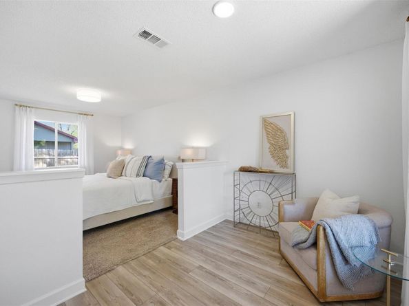 3200 Spaniel DR, Austin TX 78759