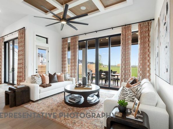 101 Ribera DR, Liberty Hill TX 78642