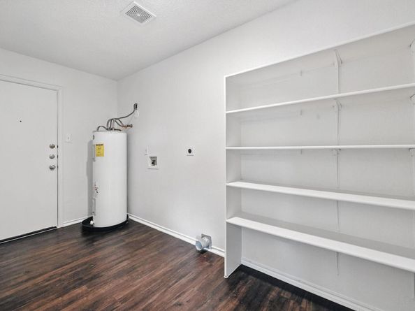 2947 Donnell DR, Round Rock TX 78664