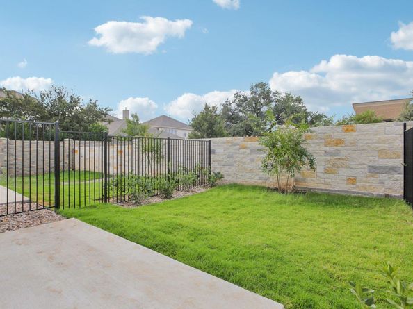 302 Tesla CIR, Austin TX 78681