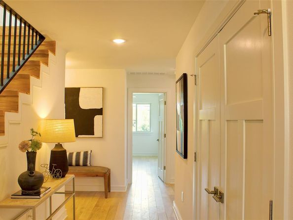 302 Tesla CIR, Austin TX 78681