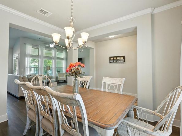 1707 Loyal Friend DR 50, Leander TX 78641