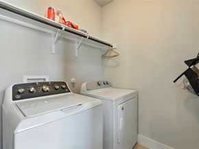 1707 Loyal Friend DR 50, Leander TX 78641