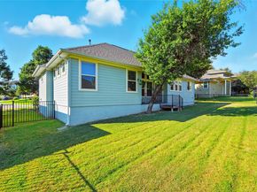 1707 Loyal Friend DR 50, Leander TX 78641