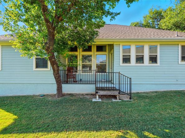 1707 Loyal Friend DR 50, Leander TX 78641