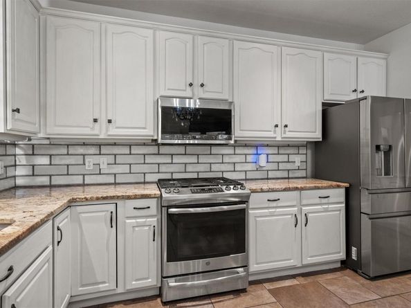 16001 Mickey DR, Austin TX 78717