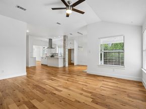 6220 Harrogate DR, Austin TX 78759