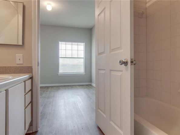 2320 Gracy Farms LN 1131, Austin TX 78758