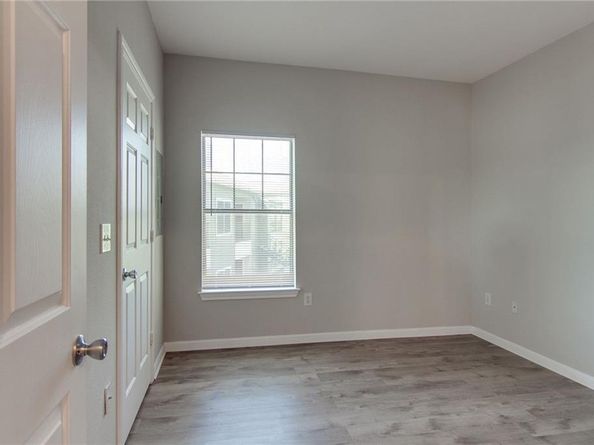 2320 Gracy Farms LN 1131, Austin TX 78758