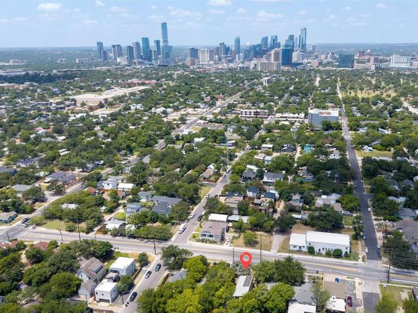 1305 Chestnut Ave, Austin TX 78702