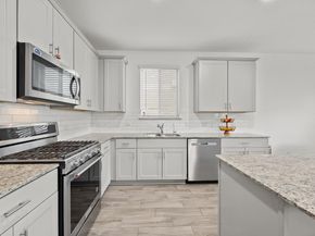 124 Banyon DR, Liberty Hill TX 78642