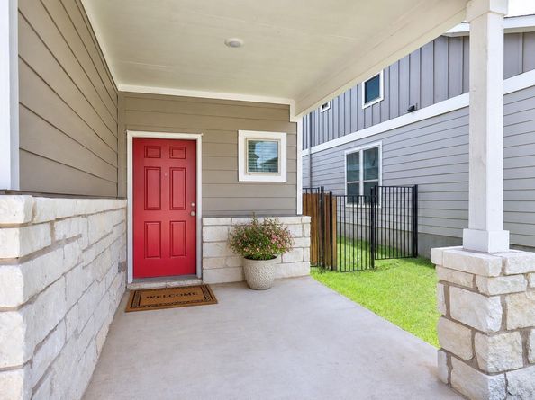 124 Banyon DR, Liberty Hill TX 78642
