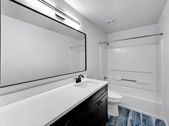 11301 Blairview LN, Austin TX 78748