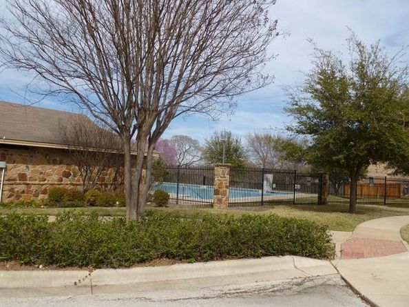 11301 Blairview LN, Austin TX 78748