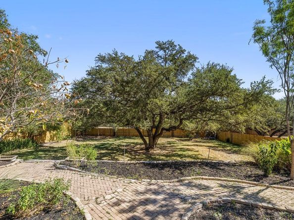 2103 Doral DR, Austin TX 78746