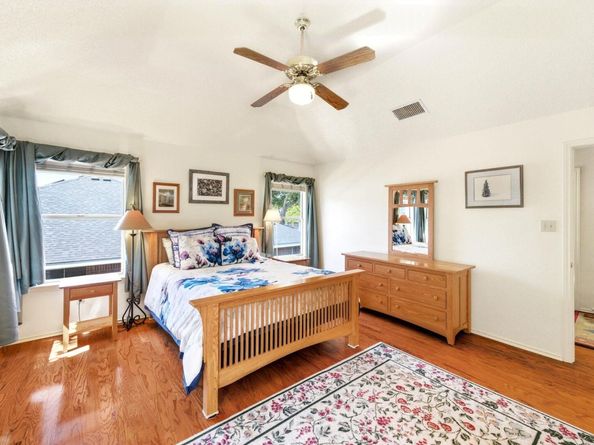 6617 Bramber LN, Austin TX 78754