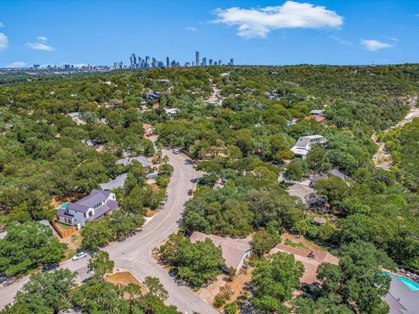 2801 Horseshoe Bend Cv, Austin TX 78704