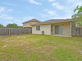 137 Hillhouse LN, Manchaca TX 78652