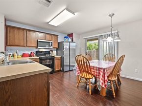 137 Hillhouse LN, Manchaca TX 78652