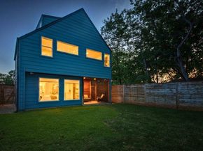 916 E 50th ST 1, Austin TX 78751
