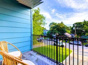 916 E 50th ST 1, Austin TX 78751