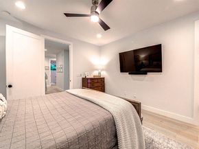 916 E 50th ST 1, Austin TX 78751