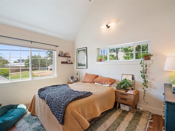 2205 Sl Davis Ave 2, Austin TX 78702