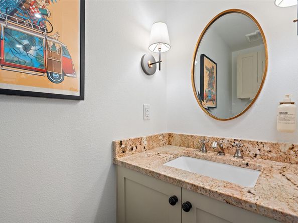 2205 Sl Davis Ave 2, Austin TX 78702