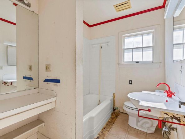 5610 Joe Sayers Ave, Austin TX 78756