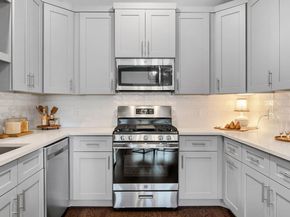 304 Blackson Ave A, Austin TX 78752
