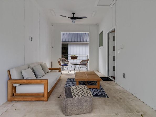 1111 W Annie ST B, Austin TX 78704
