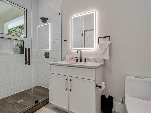 1111 W Annie ST B, Austin TX 78704