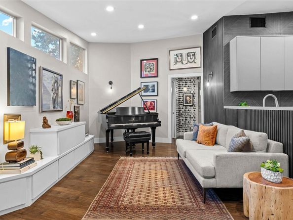 1118 Gillespie PL, Austin TX 78704