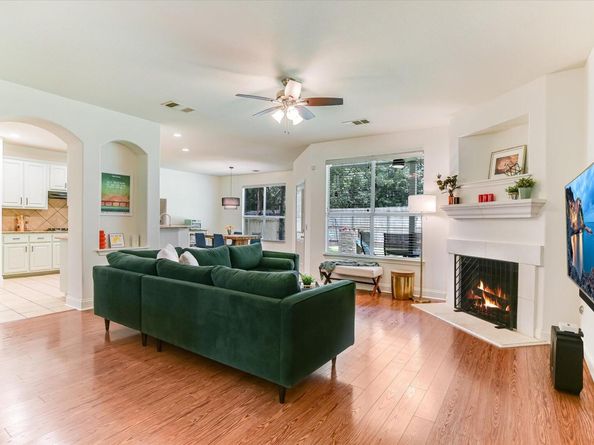 6109 York Bridge CIR, Austin TX 78749